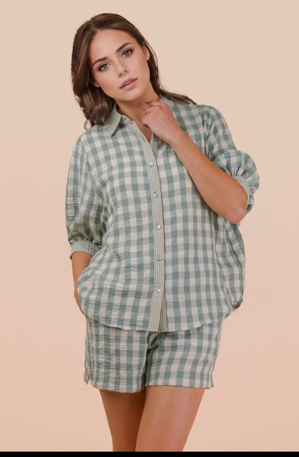 Checkered set