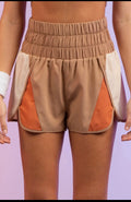 Color block active wear shorts